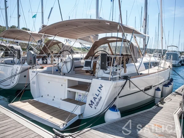 Dufour 460 GL - Yacht Charter Sailica