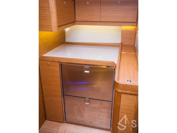 Dufour 460 GL - Yacht Charter Sailica