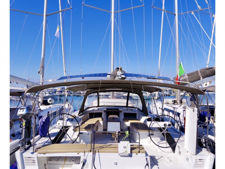 Dufour 530 - Yacht Charter Sailica