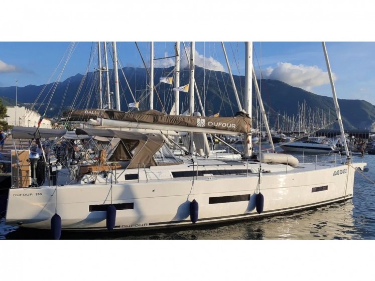 Dufour 530 - Yacht Charter Sailica