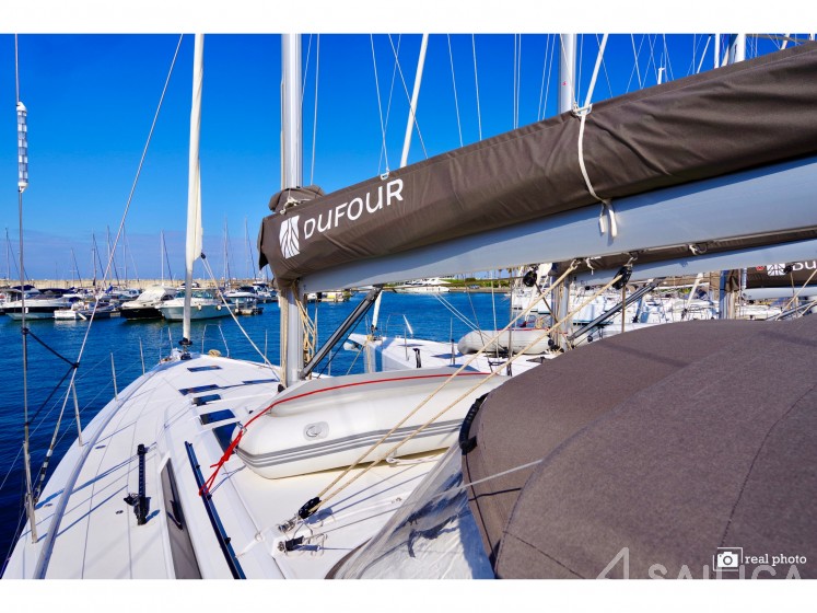 Dufour 530 - Yacht Charter Sailica