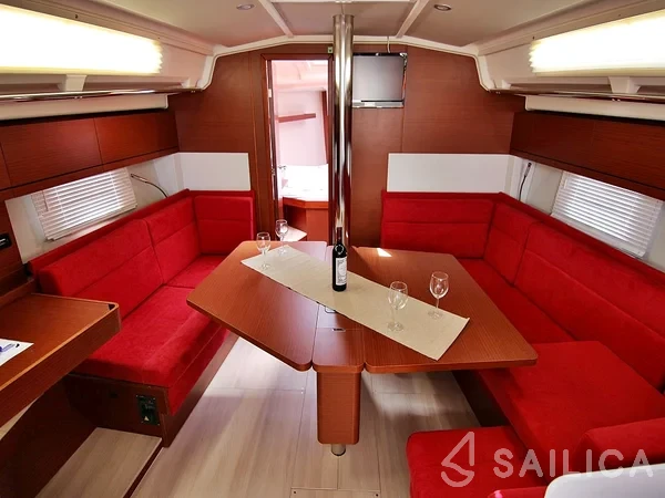 Hanse 418 - Yacht Charter Sailica