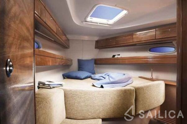 Bavaria 39 Cruiser - Yacht Charter Sailica