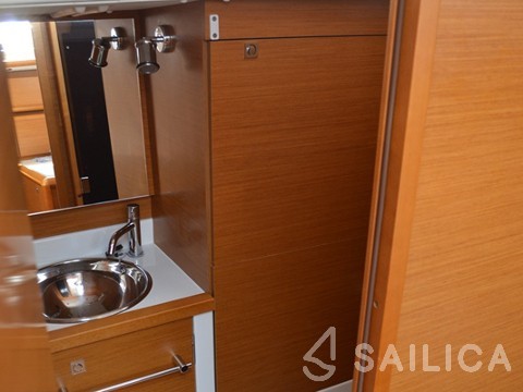 Sun Odyssey 379 - Yacht Charter Sailica