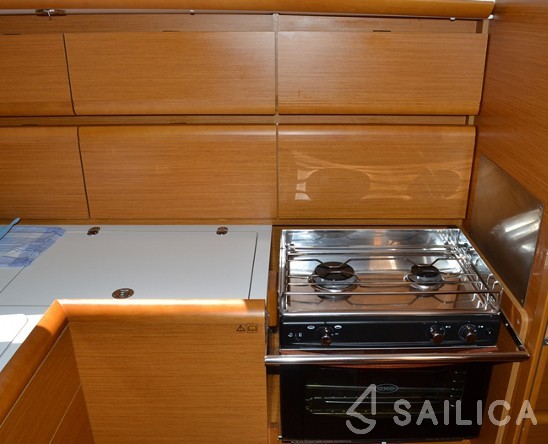 Sun Odyssey 379 - Yacht Charter Sailica