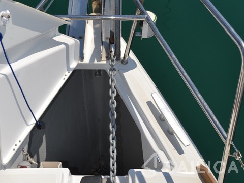 Sun Odyssey 379 - Yacht Charter Sailica