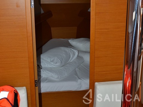 Sun Odyssey 379 - Yacht Charter Sailica