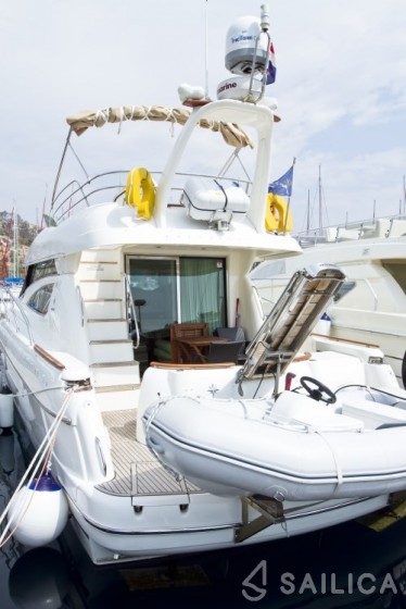 Prestige 46 Fly - Yacht Charter Sailica