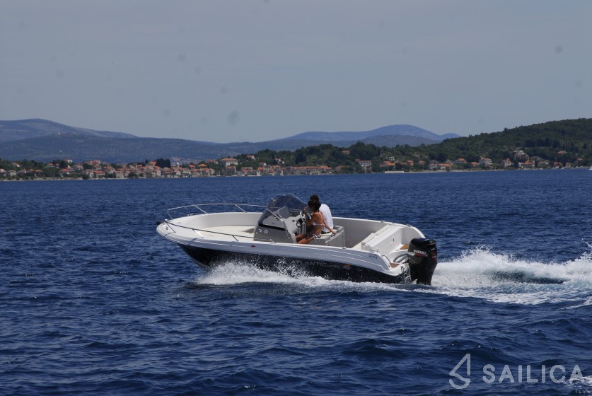 Atlantic Marine 670 - Yacht Charter Sailica