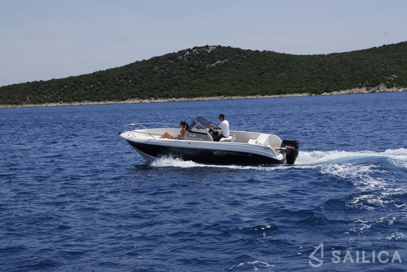 Atlantic Marine 670 - Yacht Charter Sailica