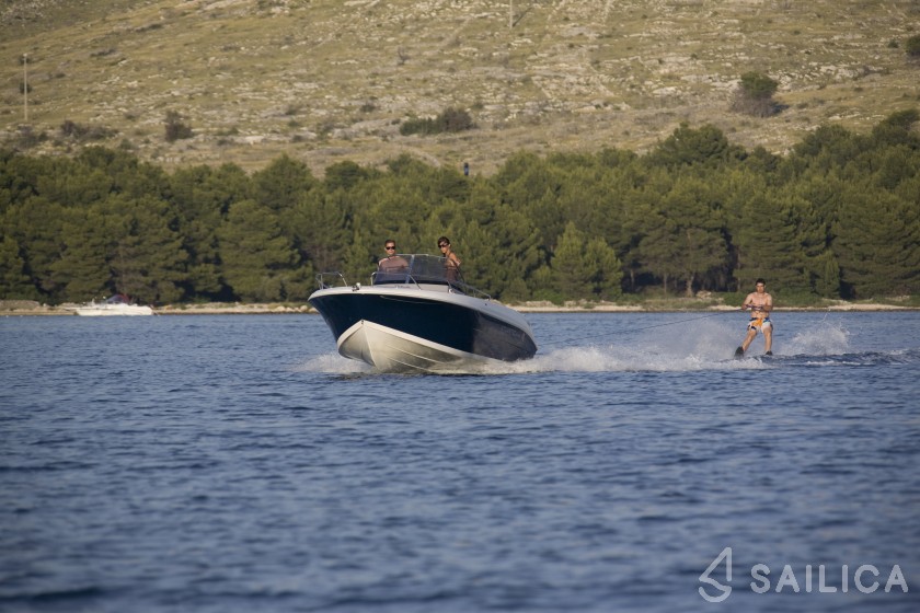 Atlantic Marine 670 - Yacht Charter Sailica