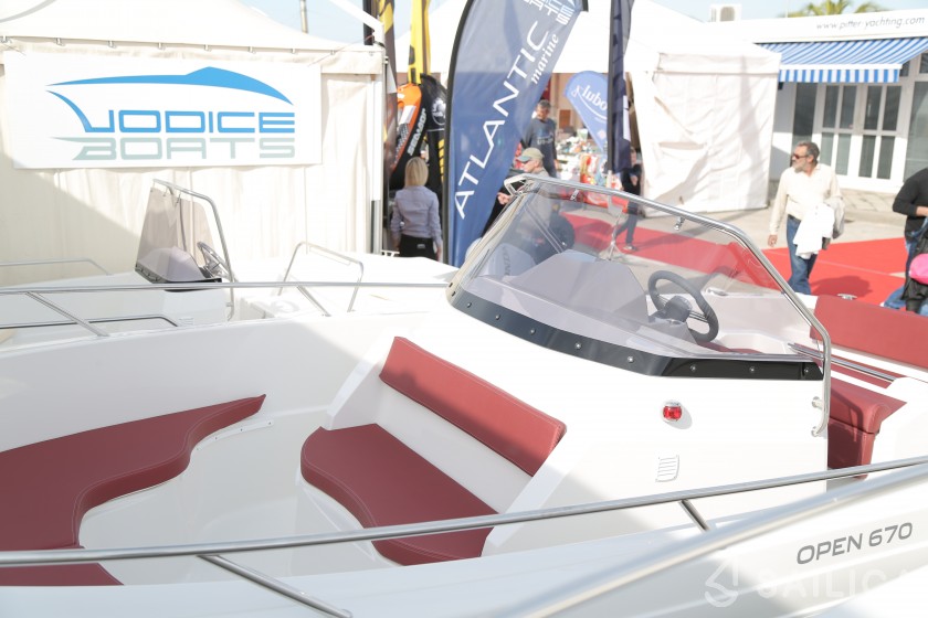 Atlantic Marine 670 - Yacht Charter Sailica