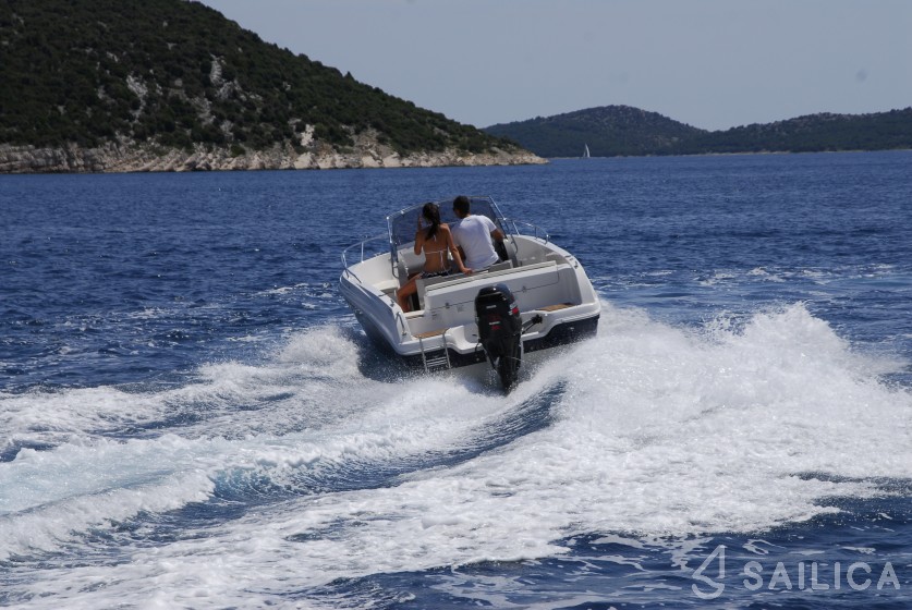 Atlantic Marine 670 - Yacht Charter Sailica