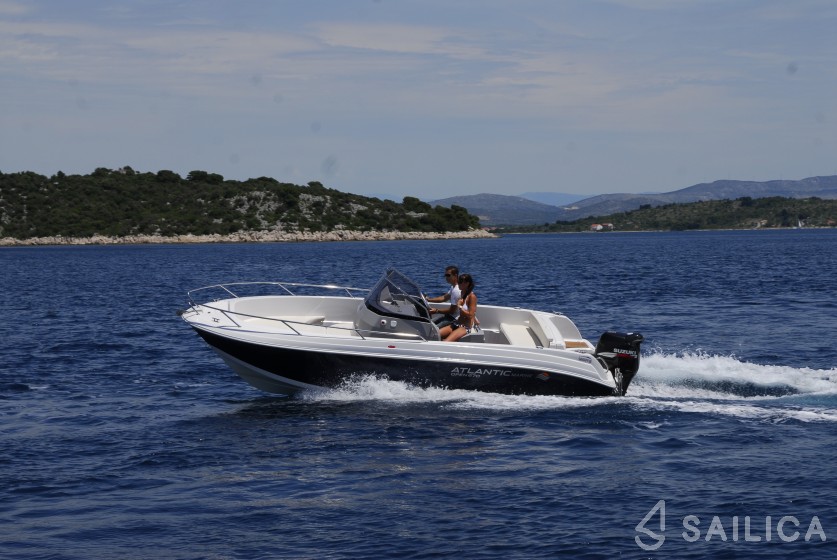 Atlantic Marine 670 - Yacht Charter Sailica