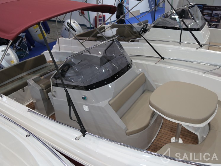 Atlantic Marine 670 - Yacht Charter Sailica