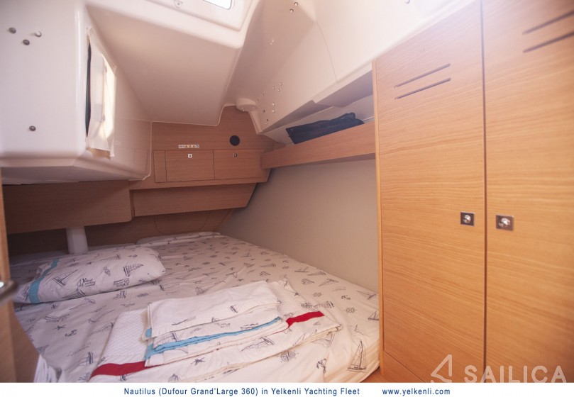 Dufour 360 GL - Yacht Charter Sailica