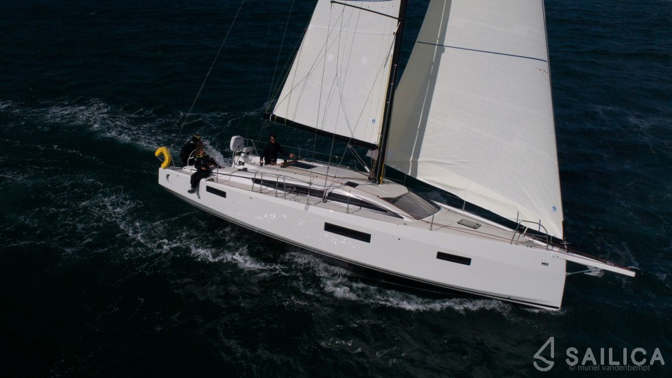 RM 1180 - Yacht Charter Sailica