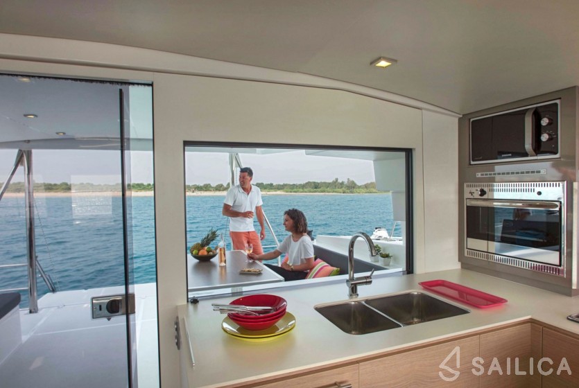 Bali 4.5 - Yacht Charter Sailica