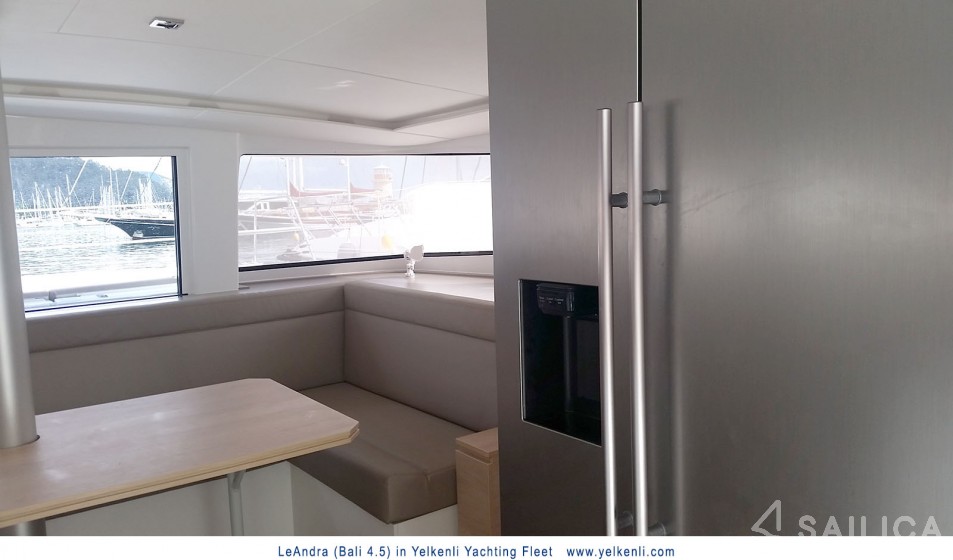 Bali 4.5 - Yacht Charter Sailica
