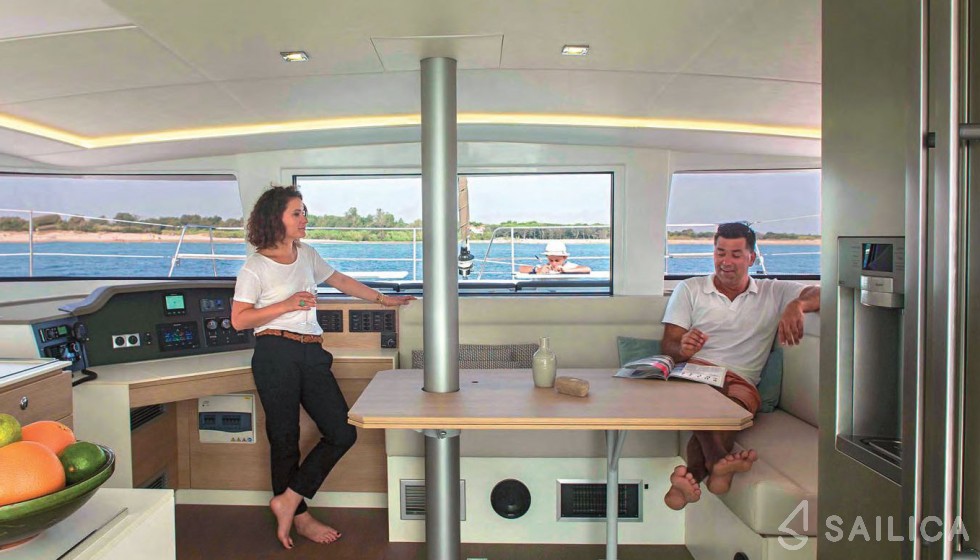 Bali 4.5 - Yacht Charter Sailica