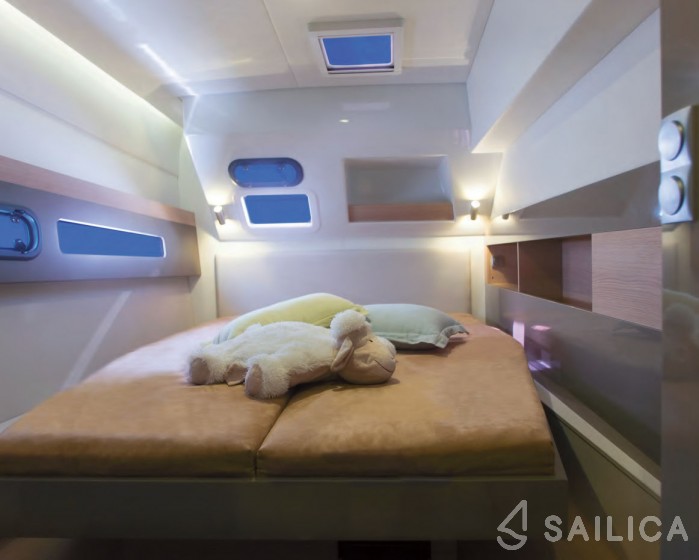 Bali 4.5 - Yacht Charter Sailica