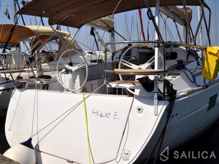 Elan 40 Impression - Yacht Charter Sailica