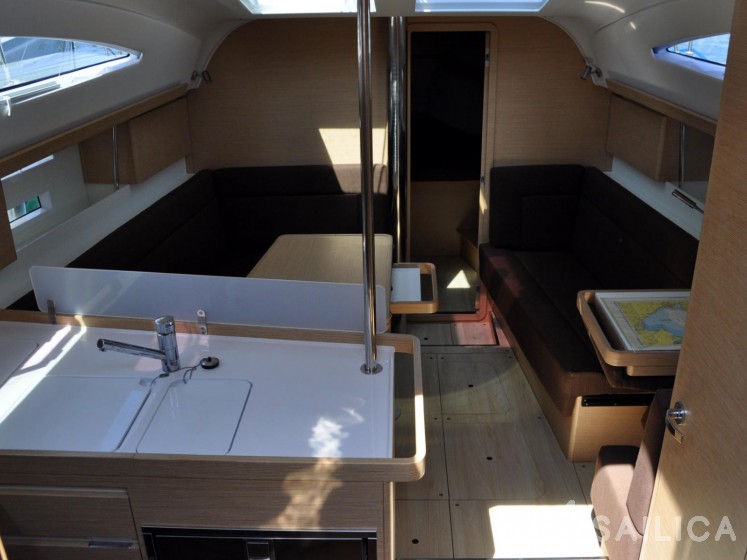 Elan 40 Impression - Yacht Charter Sailica