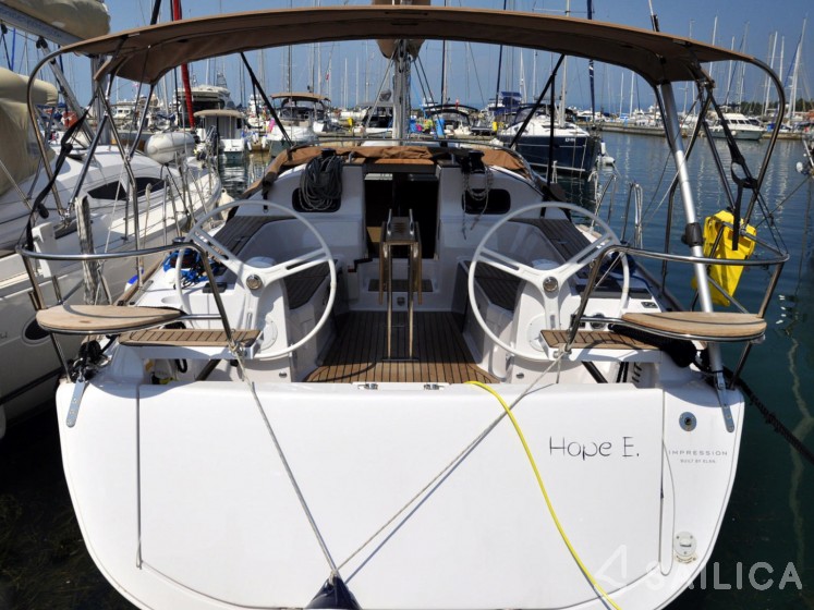 Elan 40 Impression - Yacht Charter Sailica