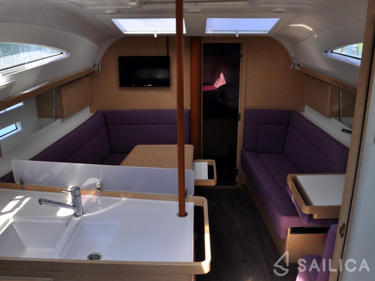 Elan 40 Impression - Yacht Charter Sailica