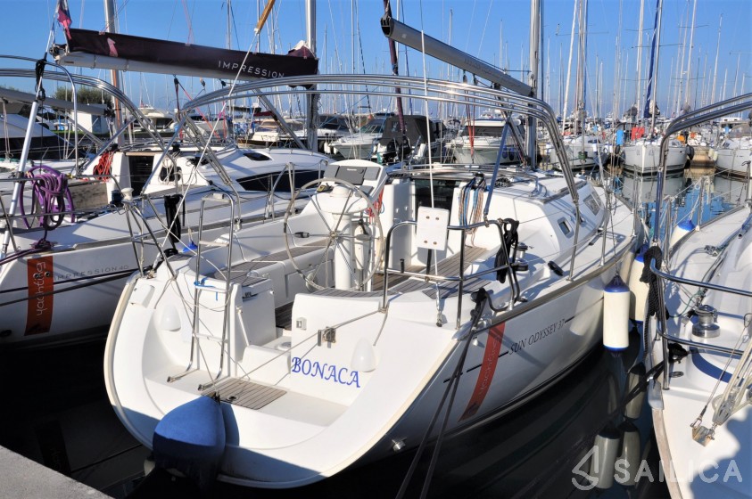 Sun Odyssey 37 - Yacht Charter Sailica