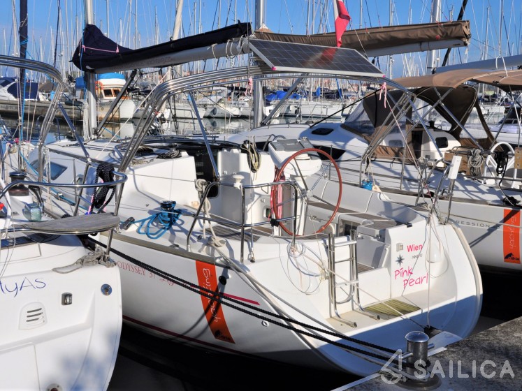 Sun Odyssey 37 - Yacht Charter Sailica