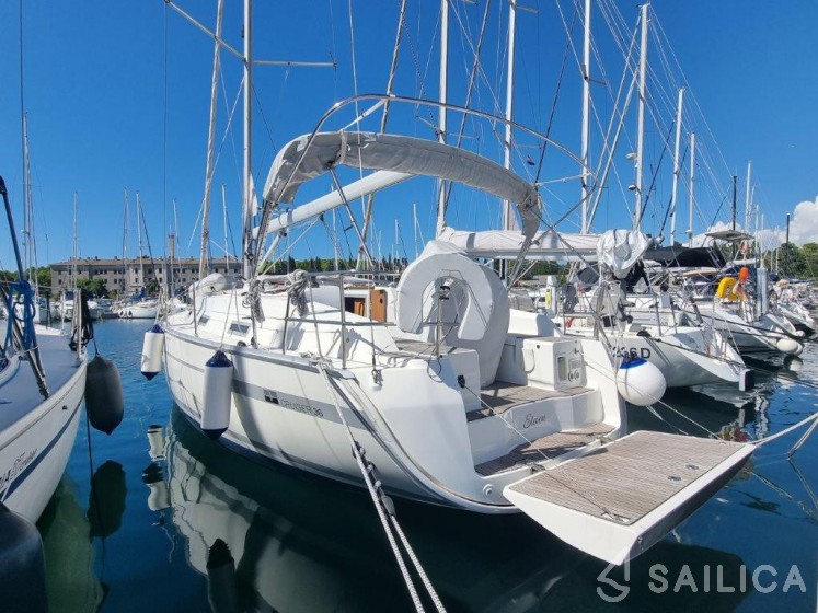 Bavaria 36 Cruiser - Yacht Charter Sailica