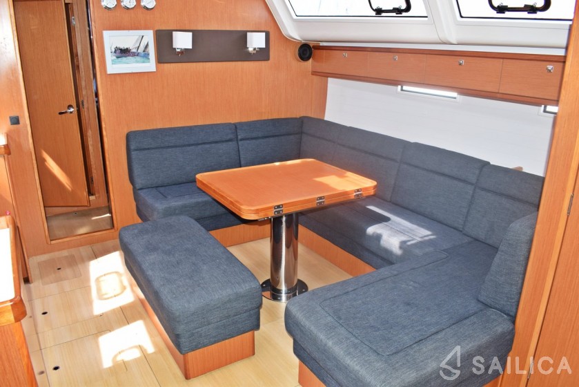Bavaria 51 Cruiser - Yacht Charter Sailica
