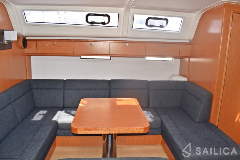 Bavaria 51 Cruiser - Yacht Charter Sailica