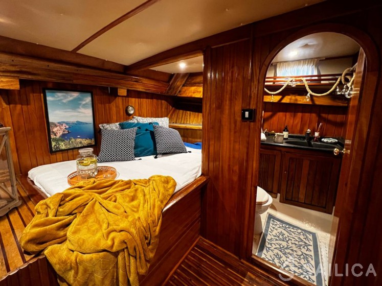 Gulet - Yacht Charter Sailica