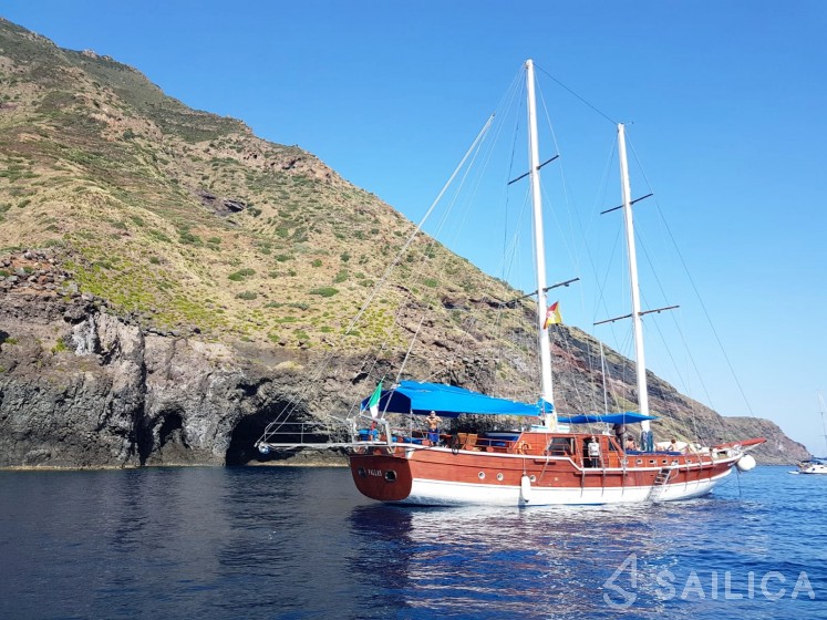 Gulet - Yacht Charter Sailica
