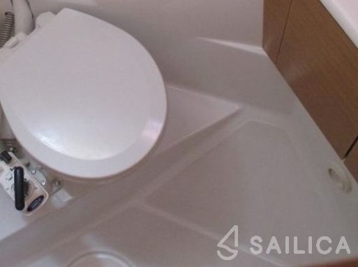 Bavaria 40 Cruiser - Yacht Charter Sailica