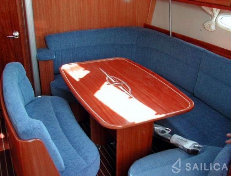 Bavaria 40 Cruiser - Yacht Charter Sailica