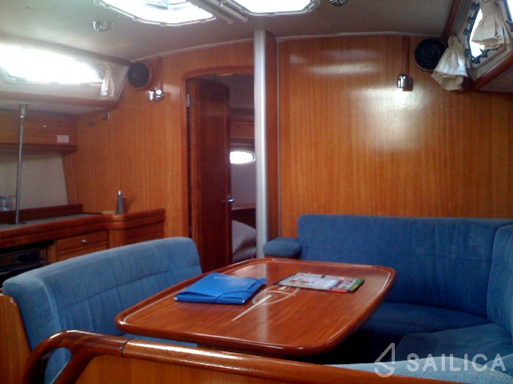 Bavaria 40 Cruiser - Yacht Charter Sailica