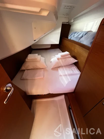 Sun Odyssey 349 - Yacht Charter Sailica