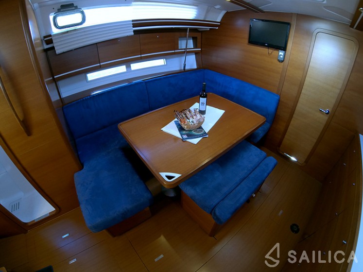 Dufour 445 Grand Large - Yacht Charter Sailica