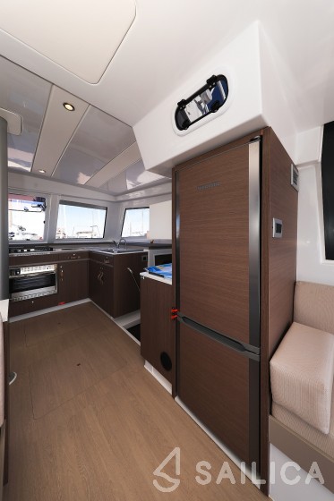 Bali Catspace - Yacht Charter Sailica