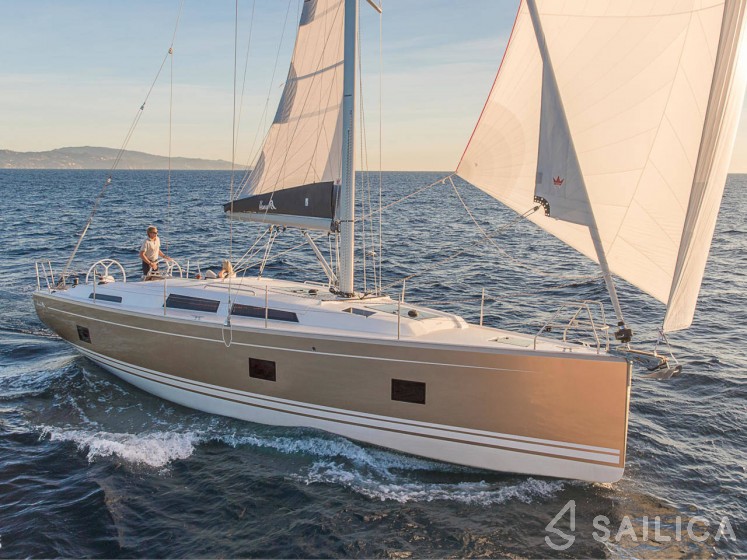 Hanse 418 - Yacht Charter Sailica