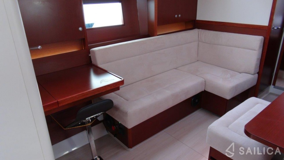 Hanse 455 - Yacht Charter Sailica