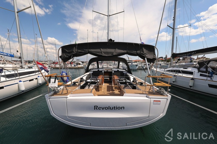 Elan GT6 - Yacht Charter Sailica