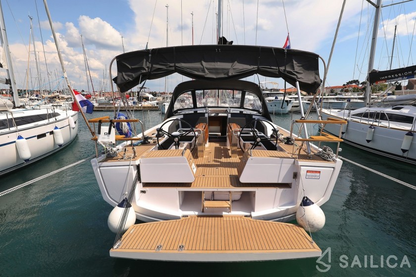 Elan GT6 - Yacht Charter Sailica