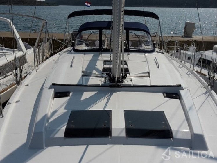 Hanse 505 - Yacht Charter Sailica