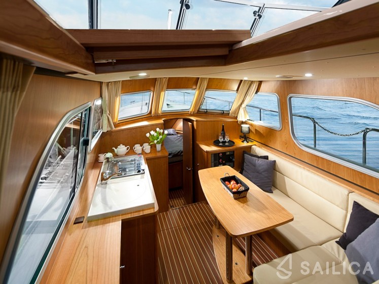 Linssen Grand Sturdy 29.9 AC - Yacht Charter Sailica