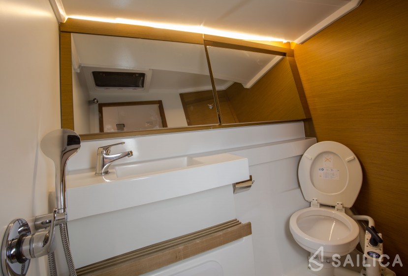 Sun Odyssey 440 - Yacht Charter Sailica