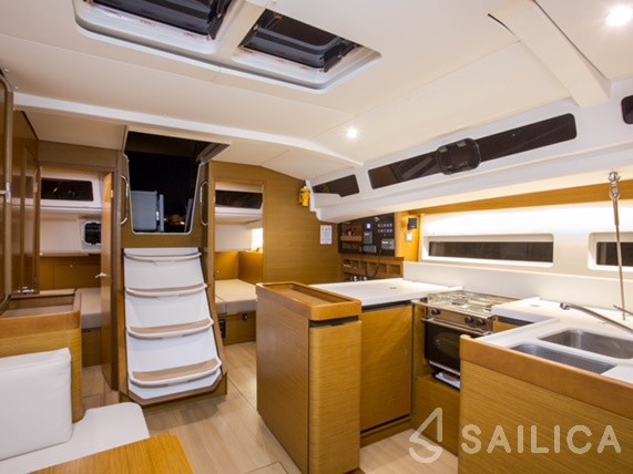 Sun Odyssey 440 - Yacht Charter Sailica